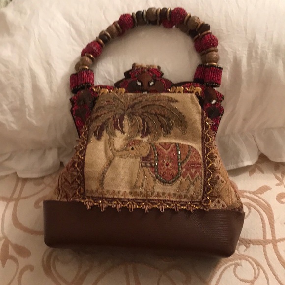 Purses - Picture 1 of 7